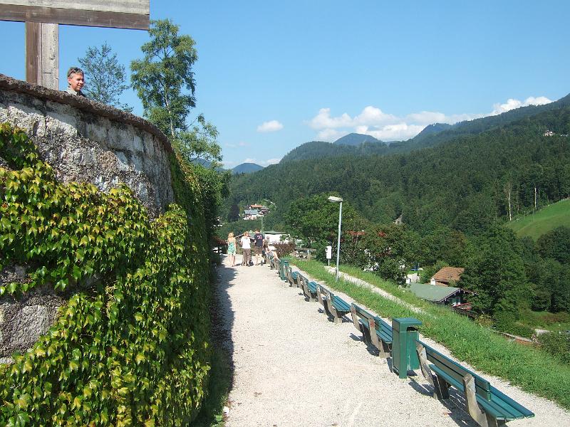 2009-08- (7).JPG - Der erste Spaziergang